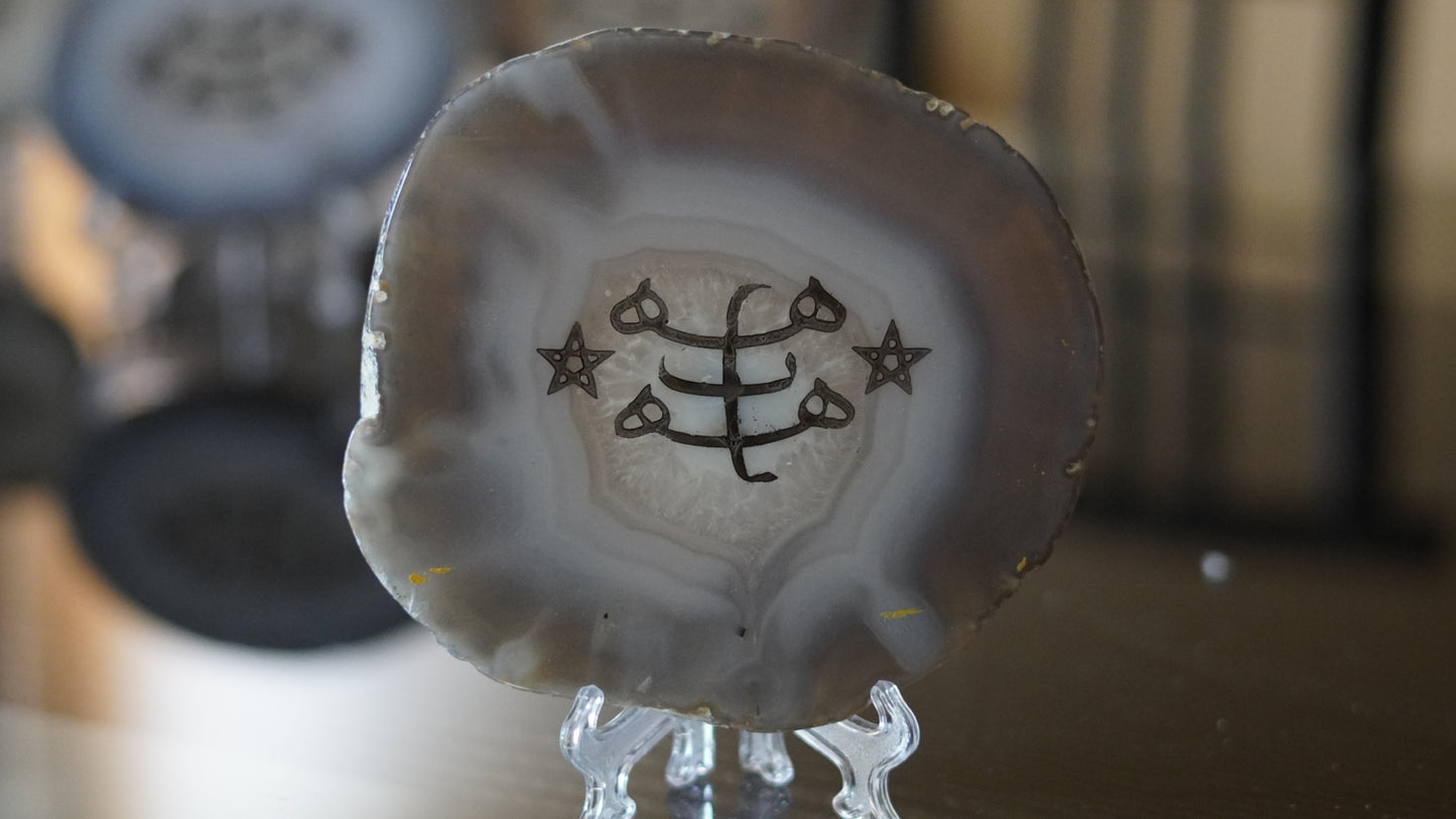 Polished Agate Slice Decorative Baha'i Mantel piece